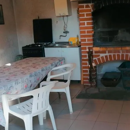 Σπίτι διακοπών Charming 1 Bedroom House On Island Sestrunj
